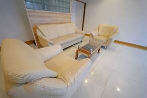 Hotel Palmyra Grand Inn