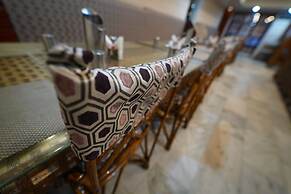 Hotel Palmyra Grand Inn