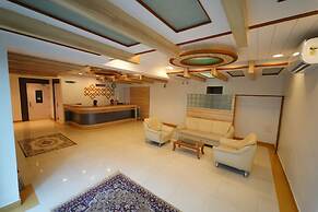 Hotel Palmyra Grand Inn