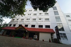 Hotel Palmyra Grand Inn