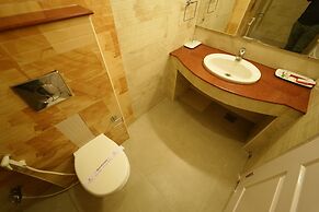 Hotel Palmyra Grand Inn