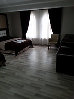 Oz Cavusoglu Hotel