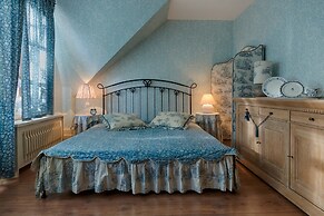 Villa Rosa Restaurant & Pension