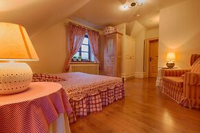 Villa Rosa Restaurant & Pension