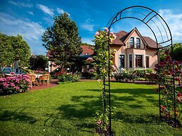 Villa Rosa Restaurant & Pension