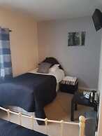 The Lamb and Flag Inn