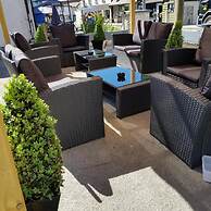 The Lamb and Flag Inn