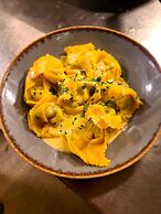 The Lamb and Flag Inn