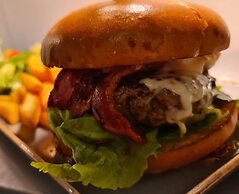 The Lamb and Flag Inn