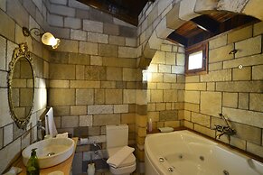 Salkim Konak Agac Evler