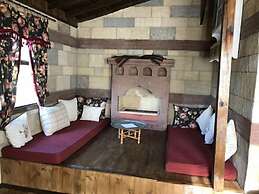 Salkim Konak Agac Evler