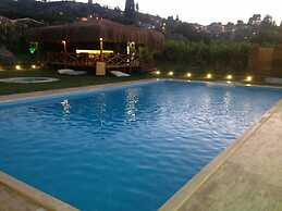 Salkim Konak Agac Evler