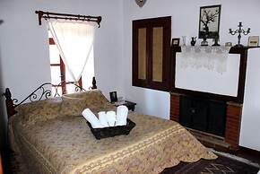 Salkim Konak Agac Evler