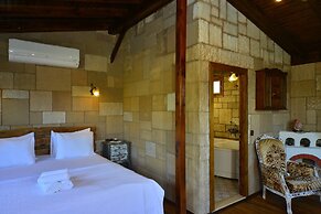 Salkim Konak Agac Evler