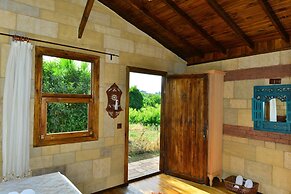 Salkim Konak Agac Evler