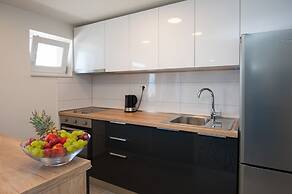 Seaside Luxury Suites