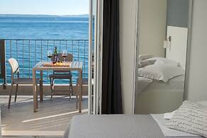 Seaside Luxury Suites