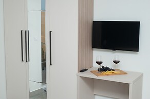 Seaside Luxury Suites