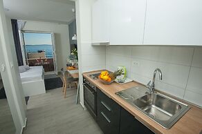 Seaside Luxury Suites