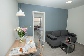 Seaside Luxury Suites