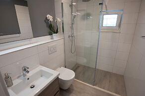 Seaside Luxury Suites