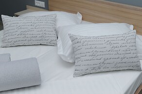 Seaside Luxury Suites