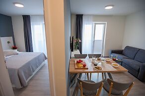 Seaside Luxury Suites