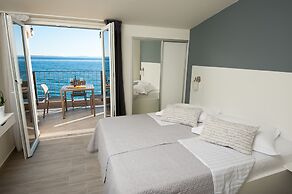 Seaside Luxury Suites