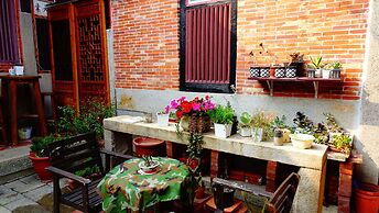 Pearl Coffee Guest House