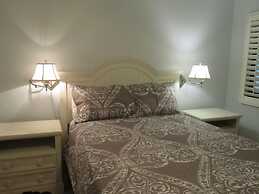 Tropical Winds Unit 701