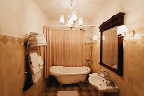 Usadba Skornyakovo-Arhangelskoye