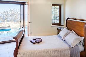 Dionysos Luxury Villa