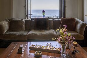 Dionysos Luxury Villa