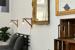 Large Central Apartments Dohány