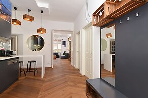 Large Central Apartments Dohány