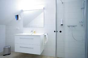 Central Lake View Suites Villa Julia by we rent