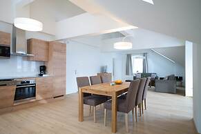 Central Lake View Suites Villa Julia by we rent