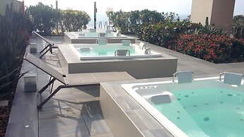 H2 LUXURY 3 Bedroom Apartment