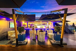 Hotel Clover Patong Phuket