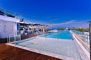 Hotel Clover Patong Phuket