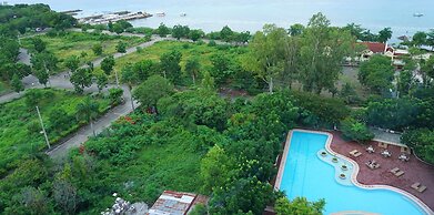 La Mirada Residences