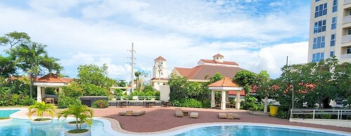 La Mirada Residences