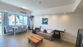 La Mirada Residences