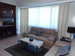 La Mirada Residences