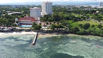 La Mirada Residences