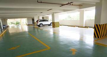 La Mirada Residences