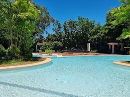 La Mirada Residences