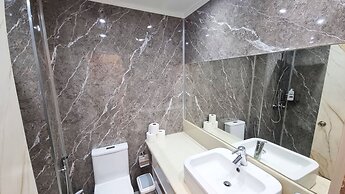 La Mirada Residences