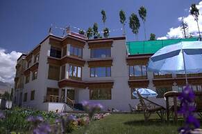 Hotel Ladakh Himalayan Retreat