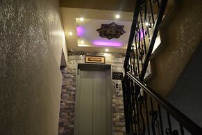 Jasmine leaves hotel apartment